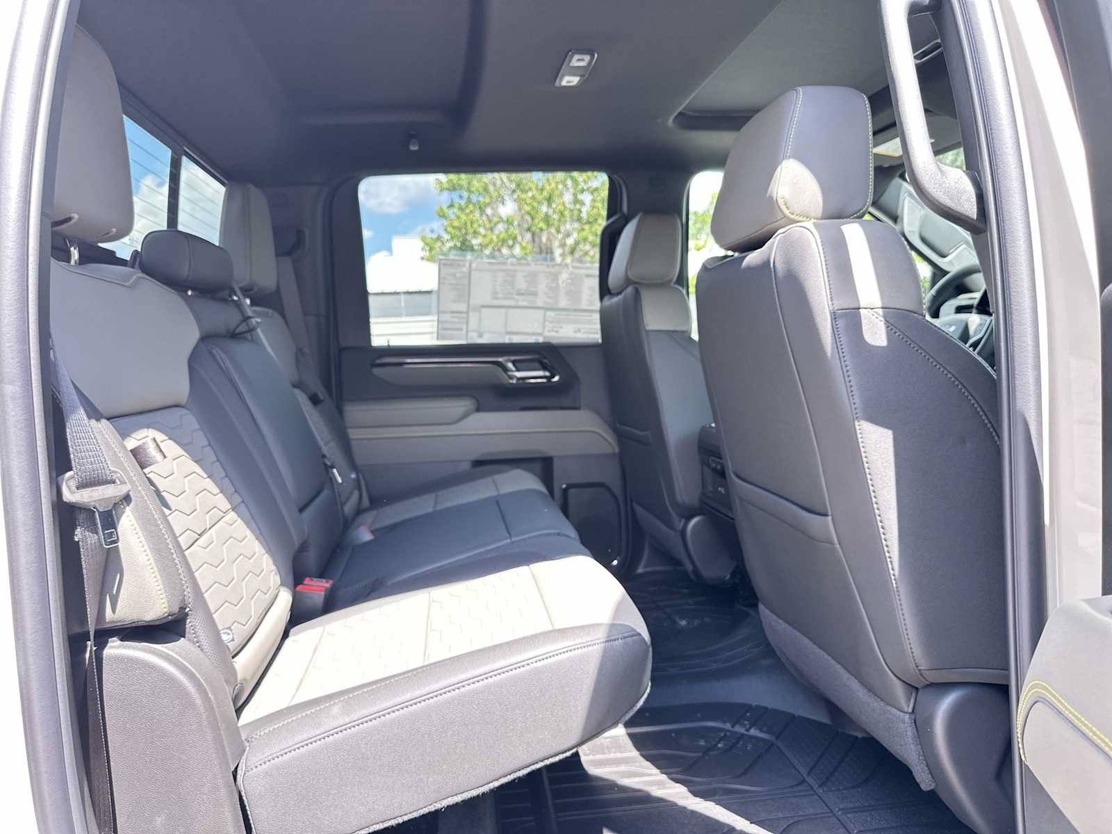 New 2026 Chevrolet Silverado 2500 ZR2 w/ LPO, Dark Essentials Package AWD/4WD image 18