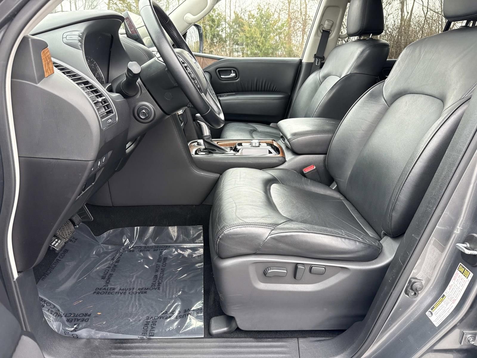 Used 2024 Nissan Armada SL w/ Captain's Chairs Package image 30