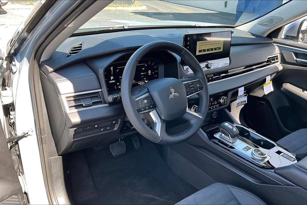 New 2026 Mitsubishi Outlander SE AWD/4WD image 7