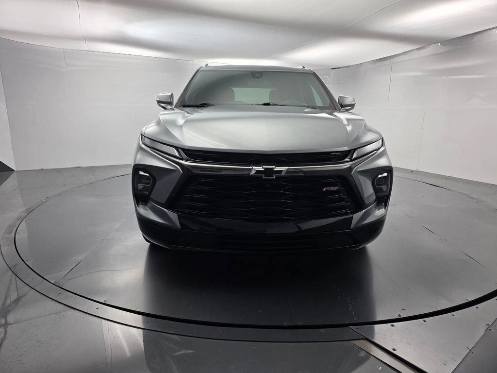 Used 2025 Chevrolet Blazer RS w/ Driver Confidence II Package FWD video 2