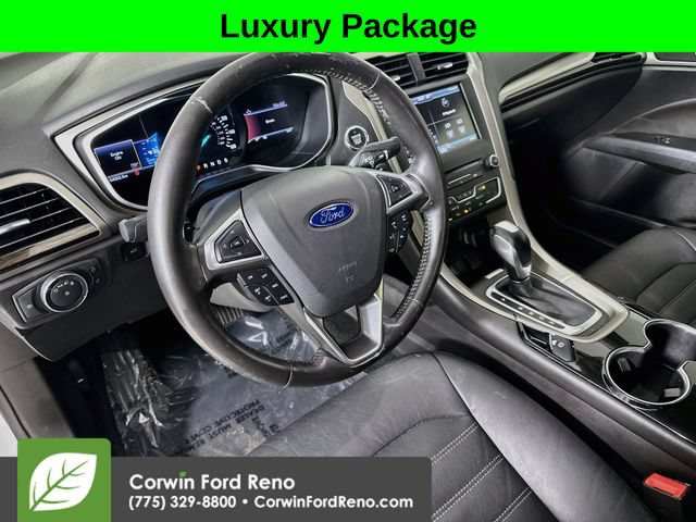 Used 2016 Ford Fusion SE w/ Equipment Group 202A AWD/4WD image 9