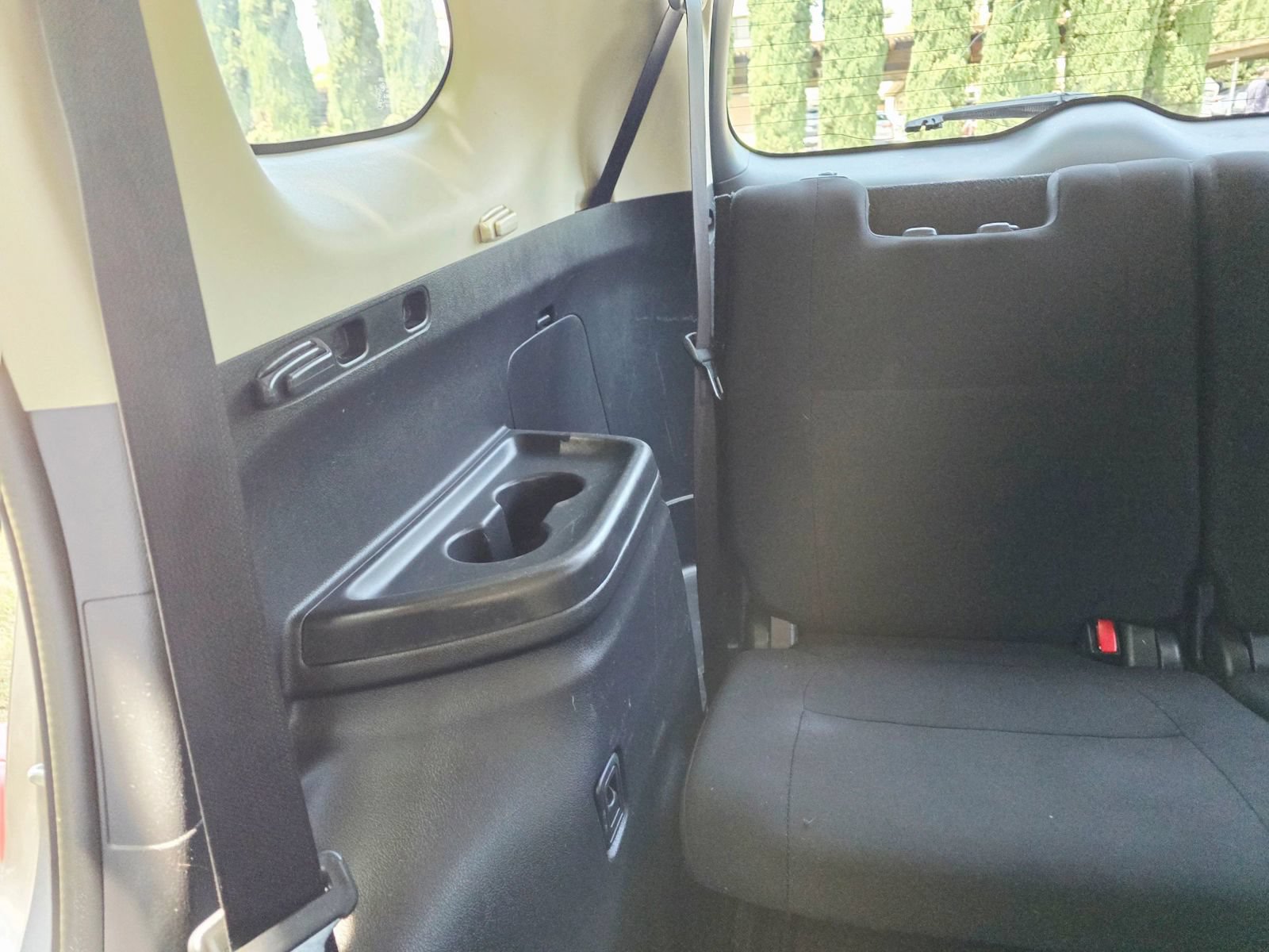 Used 2018 Mitsubishi Outlander SE FWD image 34