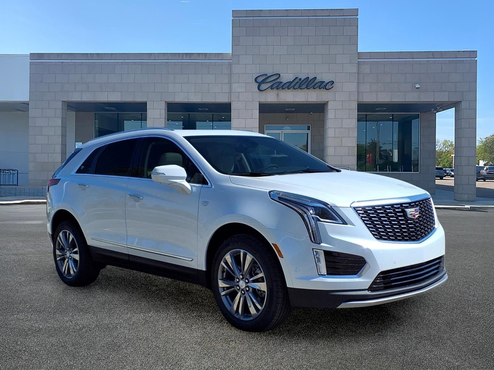 New 2026 Cadillac XT5 Premium Luxury image 3