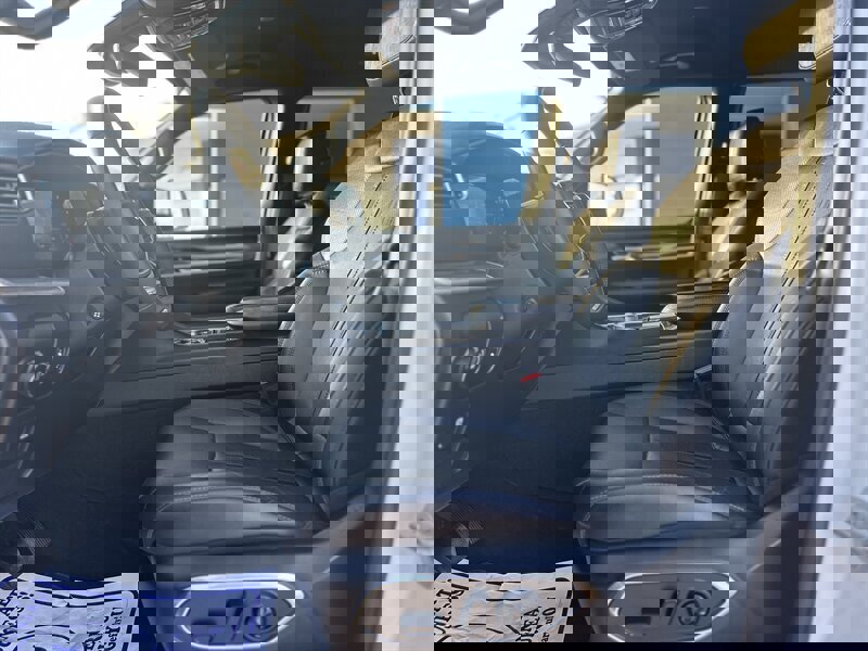 Used 2022 Jeep Wagoneer Series III image 3