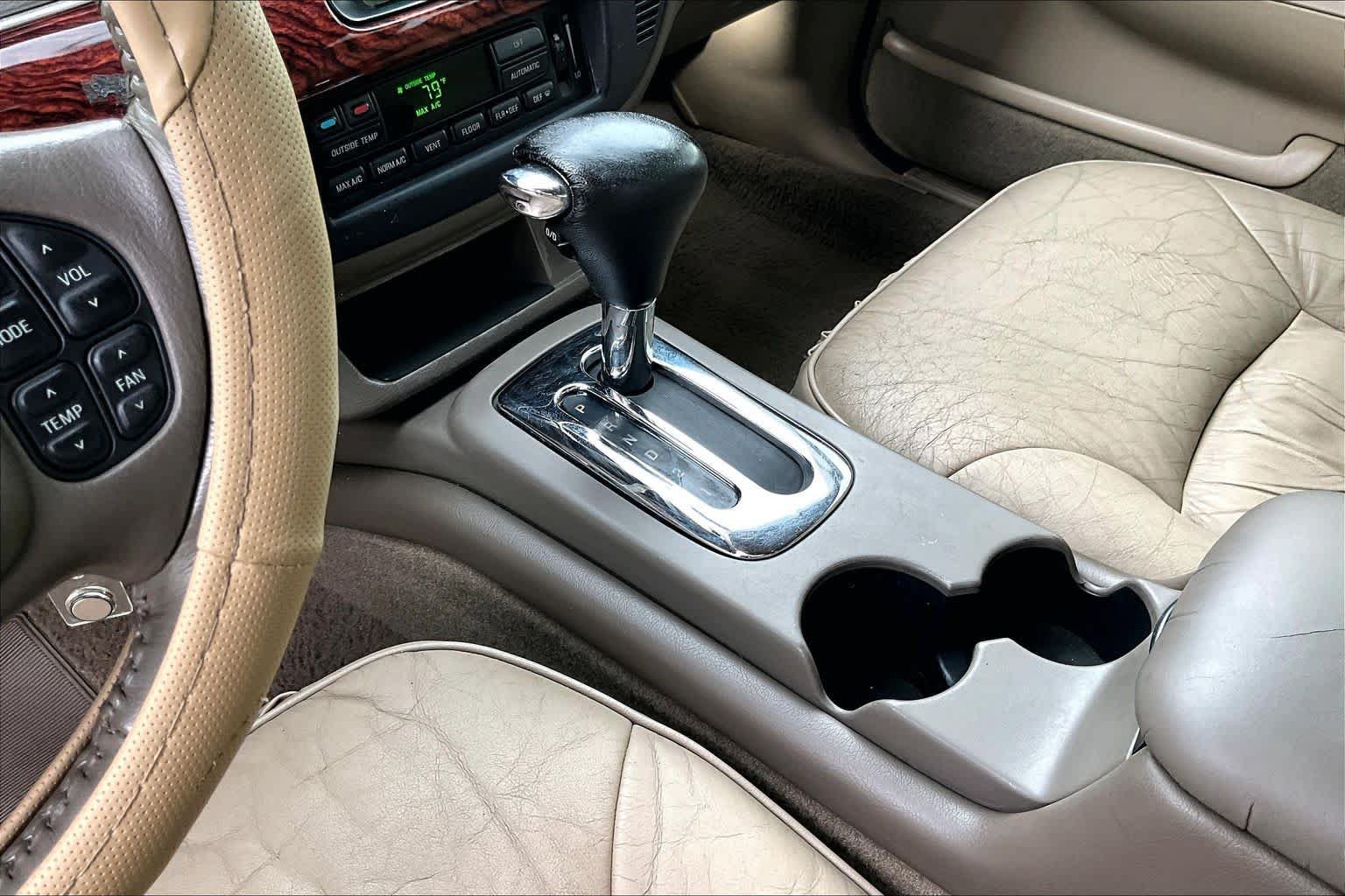 Used 2002 Mercury Grand Marquis LS RWD image 14