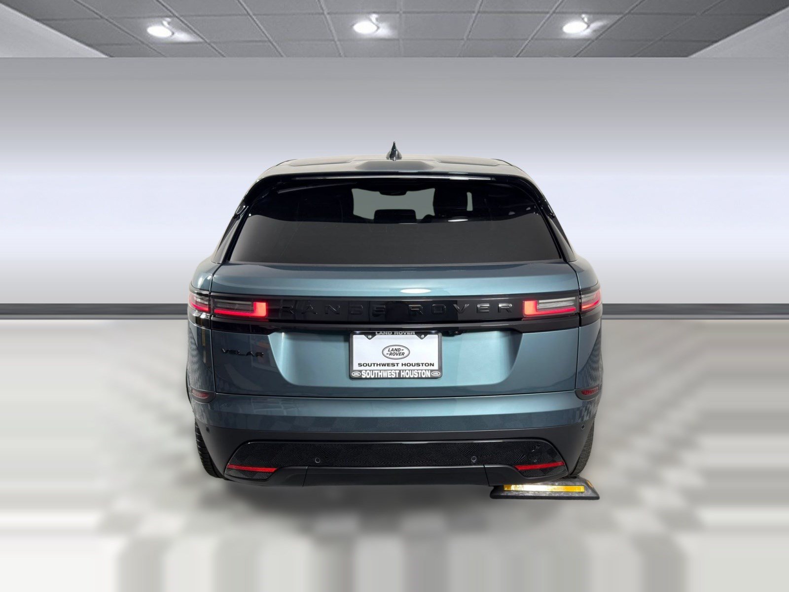 Used 2026 Land Rover Range Rover Velar S AWD/4WD image 10