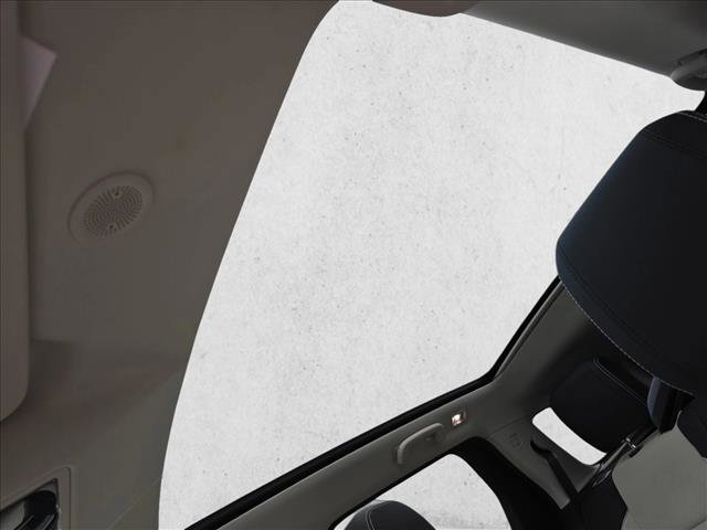 Certified 2025 Land Rover Discovery Sport S image 28