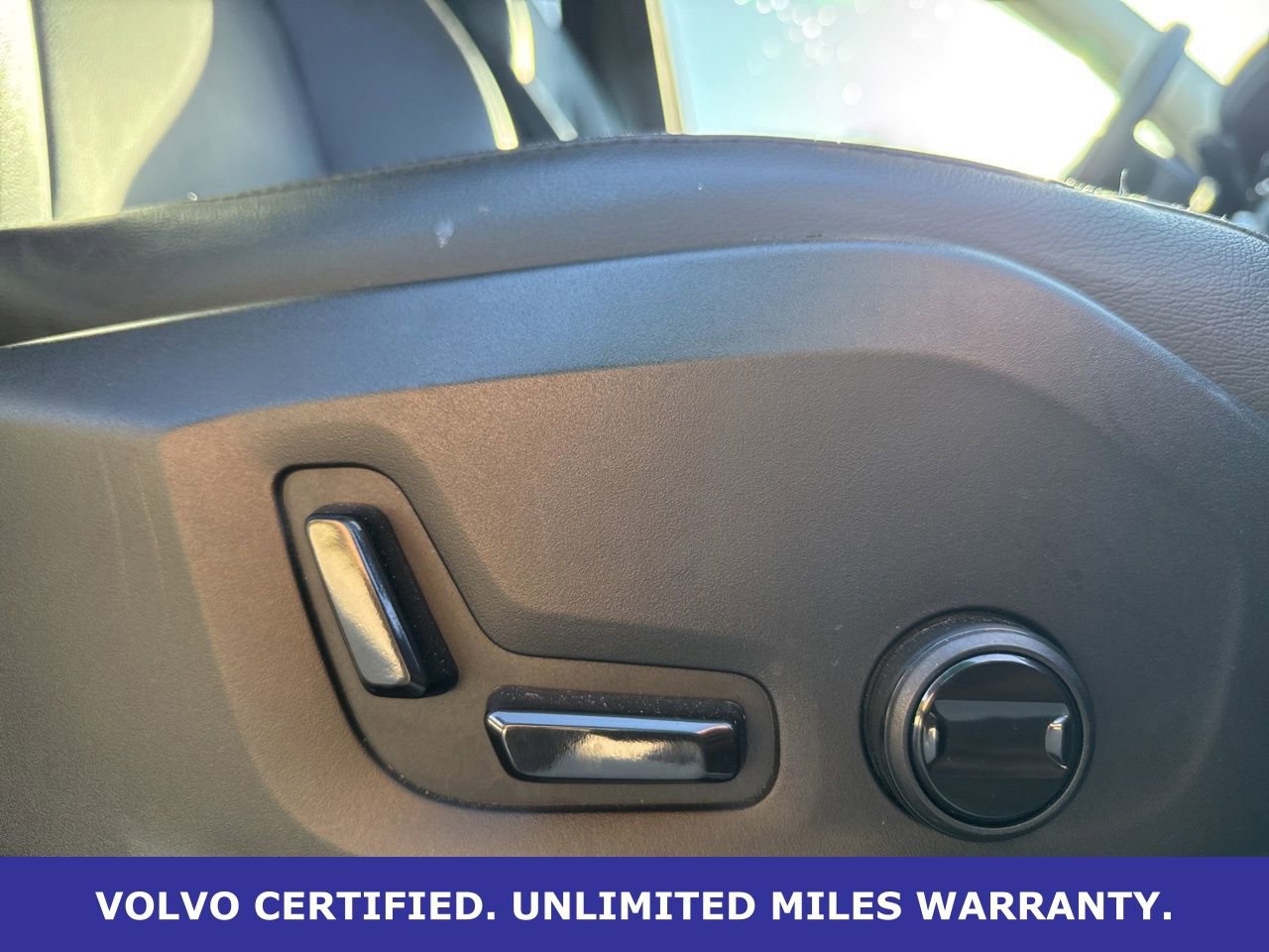 Certified 2024 Volvo XC60 B5 Core image 11