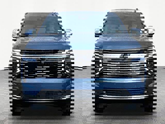 New 2026 Chevrolet Suburban Premier image 2