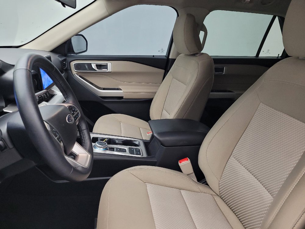 Used 2022 Ford Explorer XLT RWD image 17