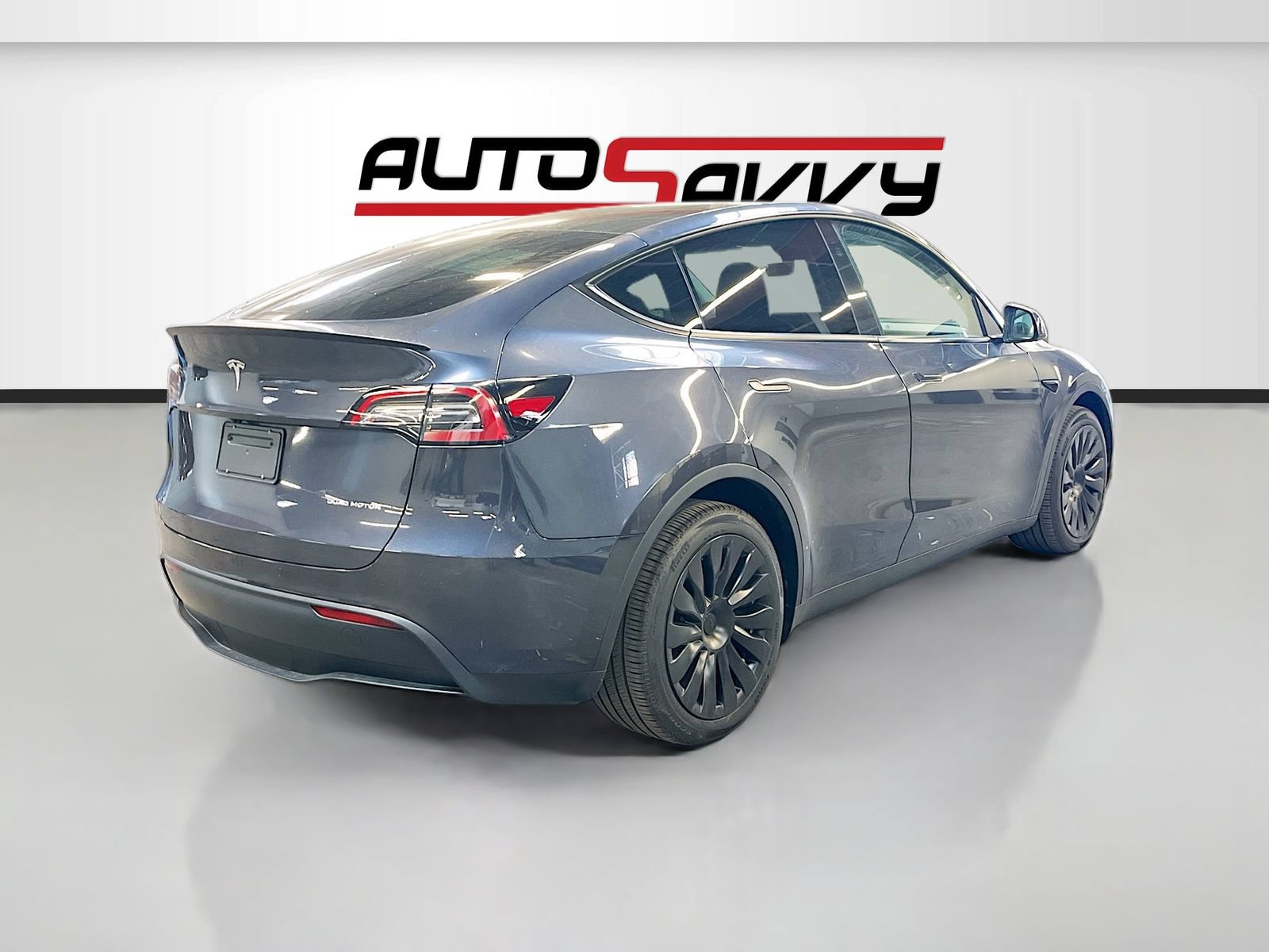 Used 2024 Tesla Model Y Long Range AWD/4WD image 7