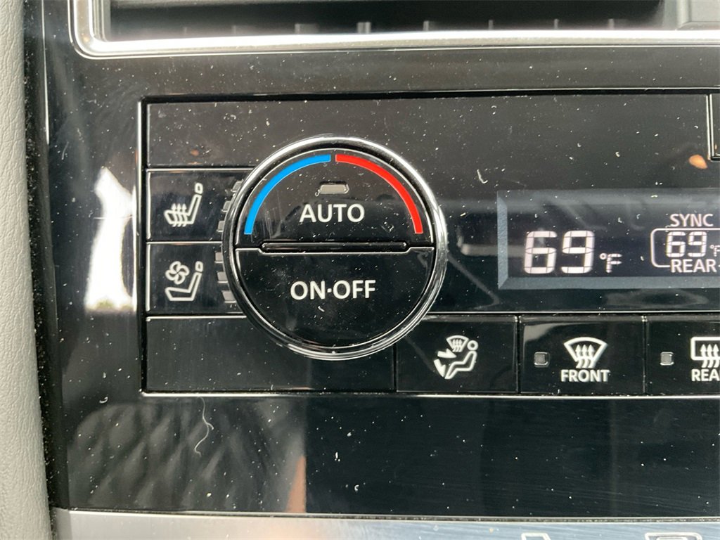 Used 2023 Nissan Armada Platinum w/ Captain's Chairs Package image 26