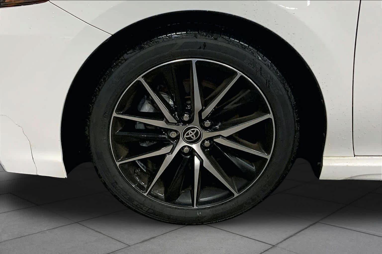 Used 2023 Toyota Camry SE AWD/4WD image 11
