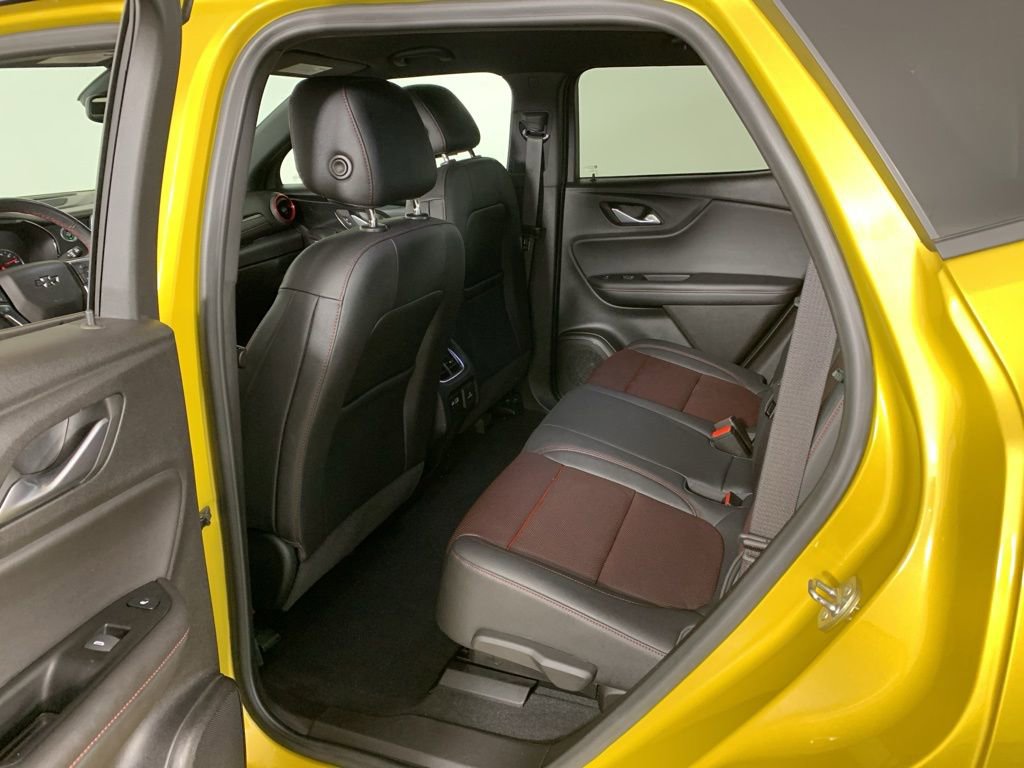 Used 2022 Chevrolet Blazer RS w/ Enhanced Convenience Package image 32