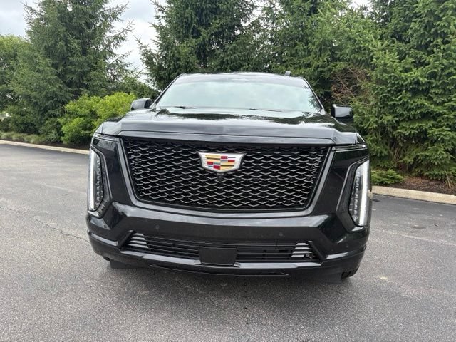 Certified 2025 Cadillac Escalade ESV Sport Platinum AWD/4WD image 12