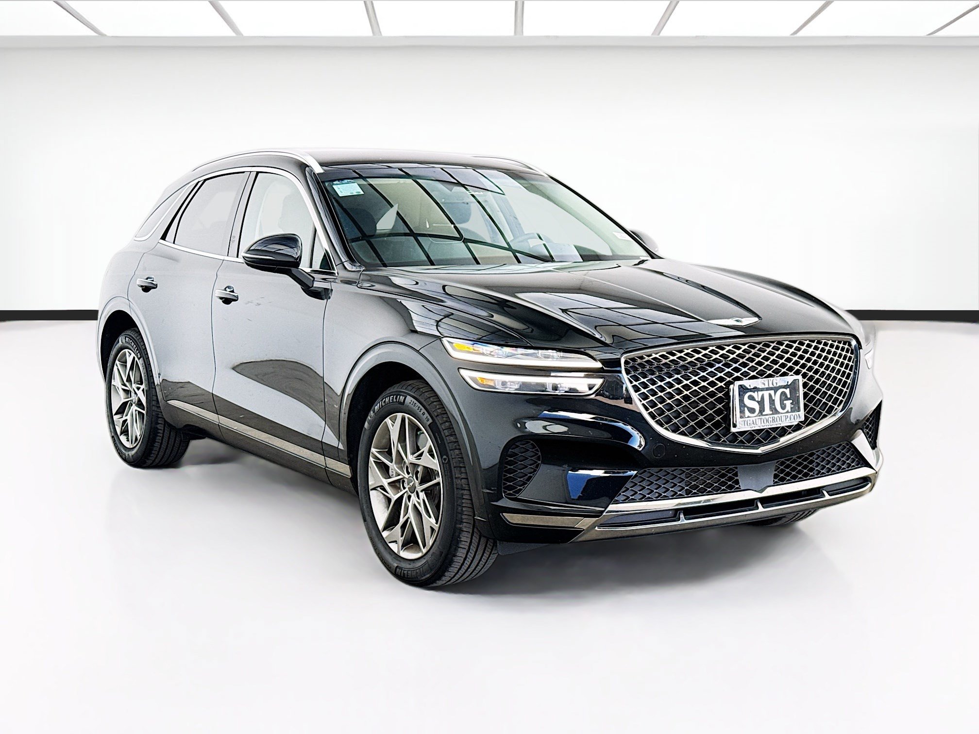 Used 2025 Genesis GV70 2.5T AWD/4WD image 3