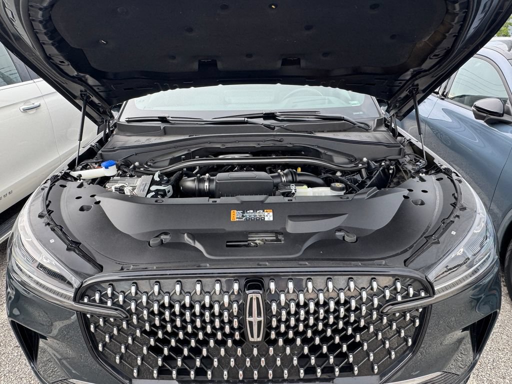 Used 2025 Lincoln Aviator Black Label AWD/4WD image 16
