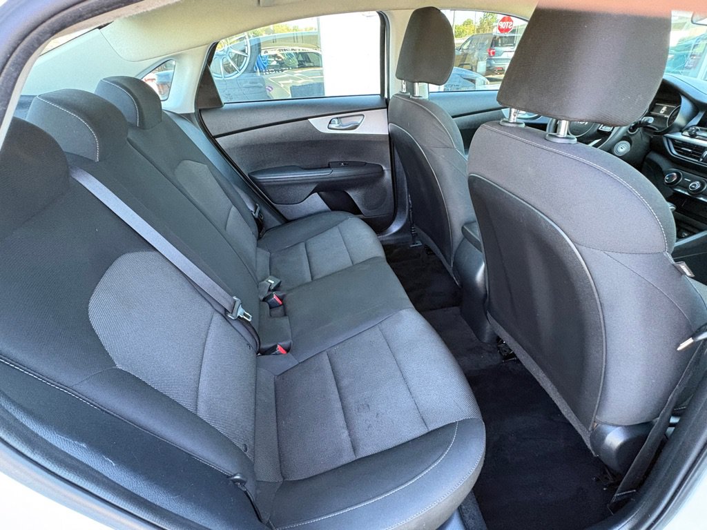 Used 2022 Kia Forte LXS FWD image 15