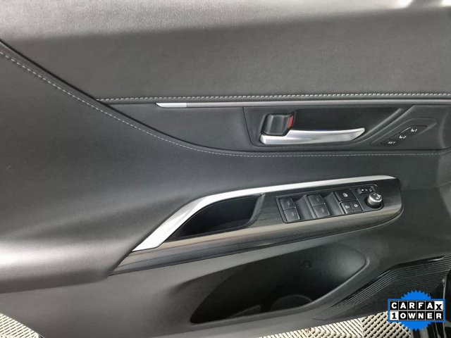 Used 2024 Toyota Venza Limited image 15