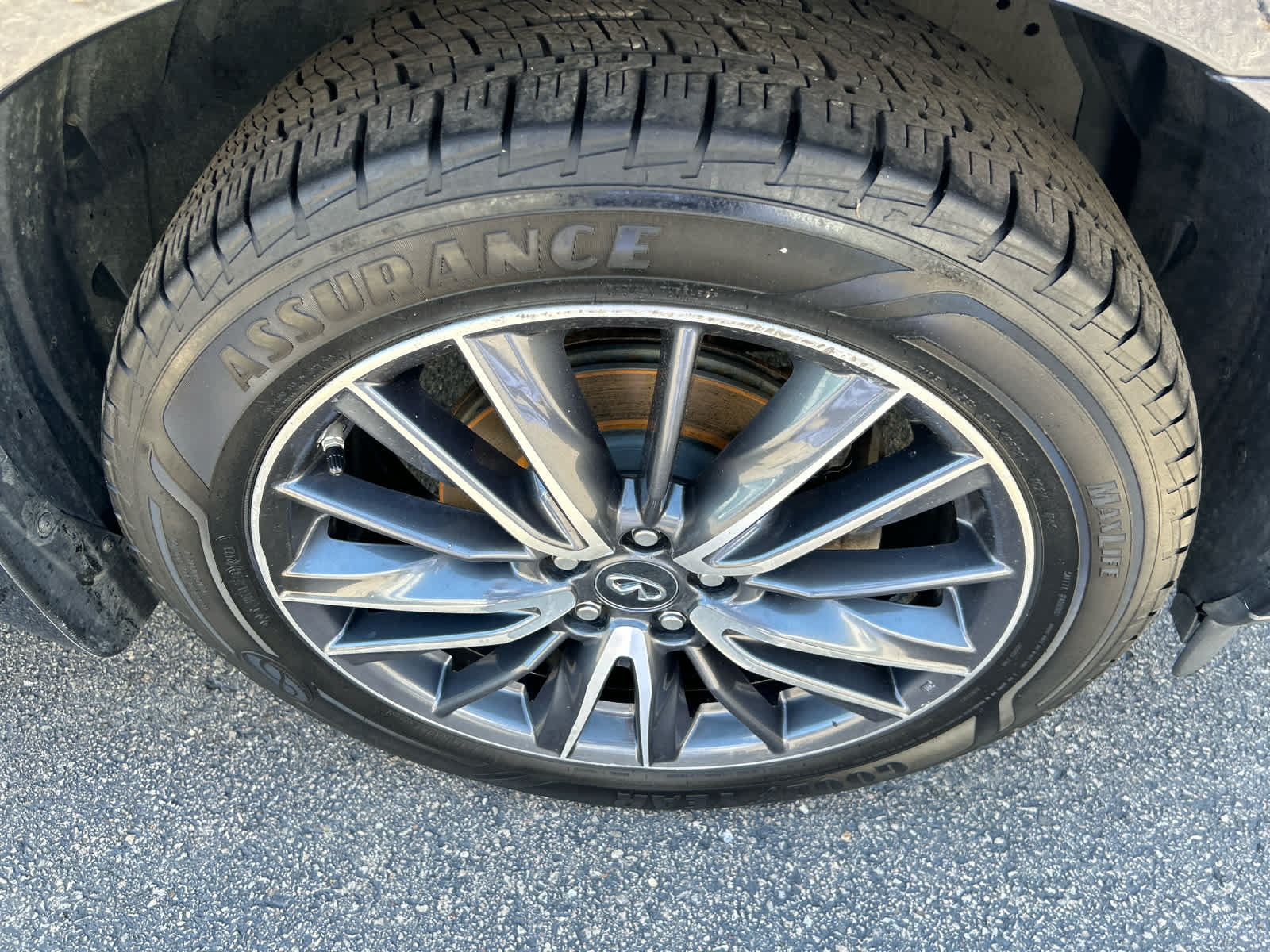 Used 2018 INFINITI QX60 Luxe w/ Deluxe Technology Package AWD/4WD image 12