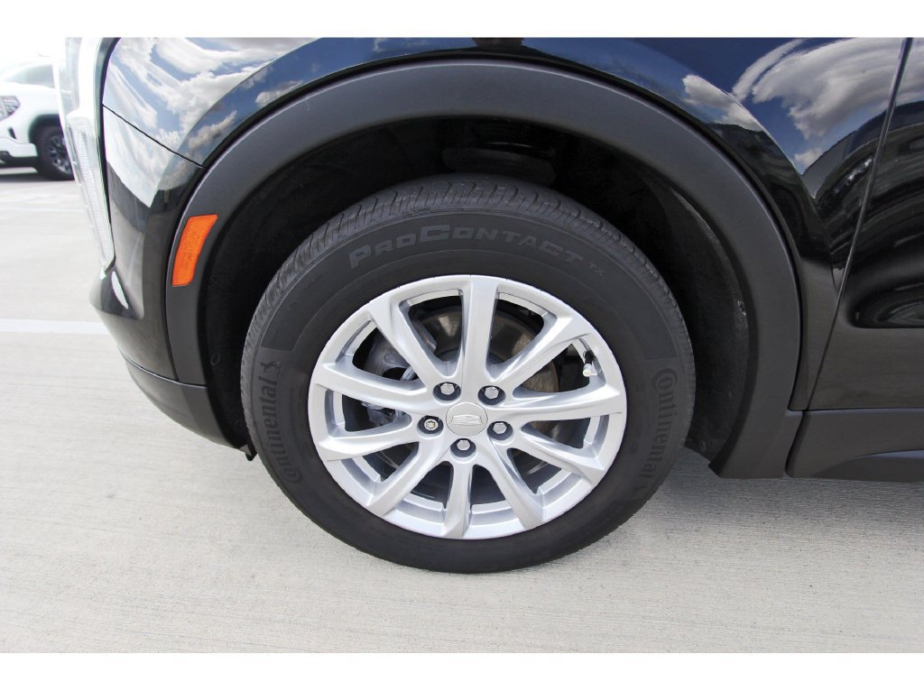 Certified 2023 Cadillac XT4 Luxury FWD image 31