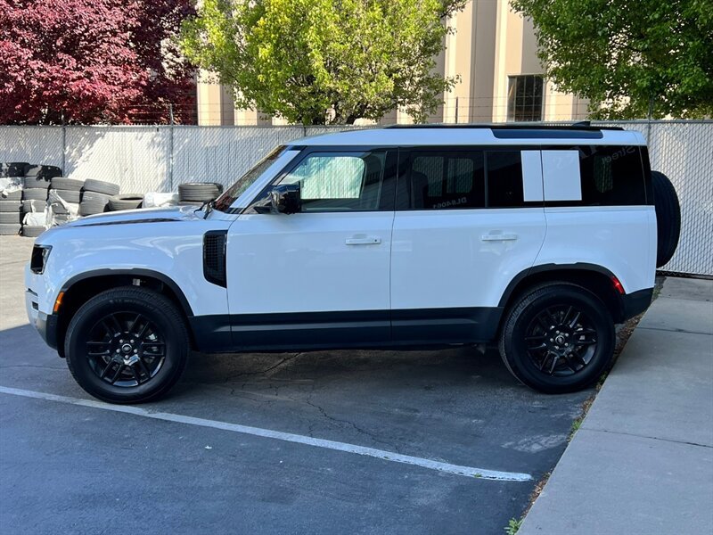 Used 2025 Land Rover Defender 110 S AWD/4WD image 4