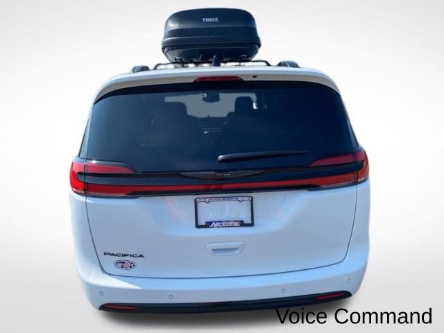 New 2025 Chrysler Pacifica Select w/ Fav Edition Package image 4