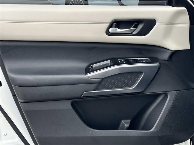 Used 2023 Nissan Pathfinder SL w/ SL Premium Package image 25