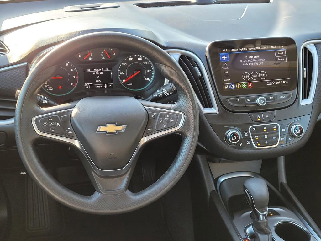 Certified 2024 Chevrolet Malibu LT image 17