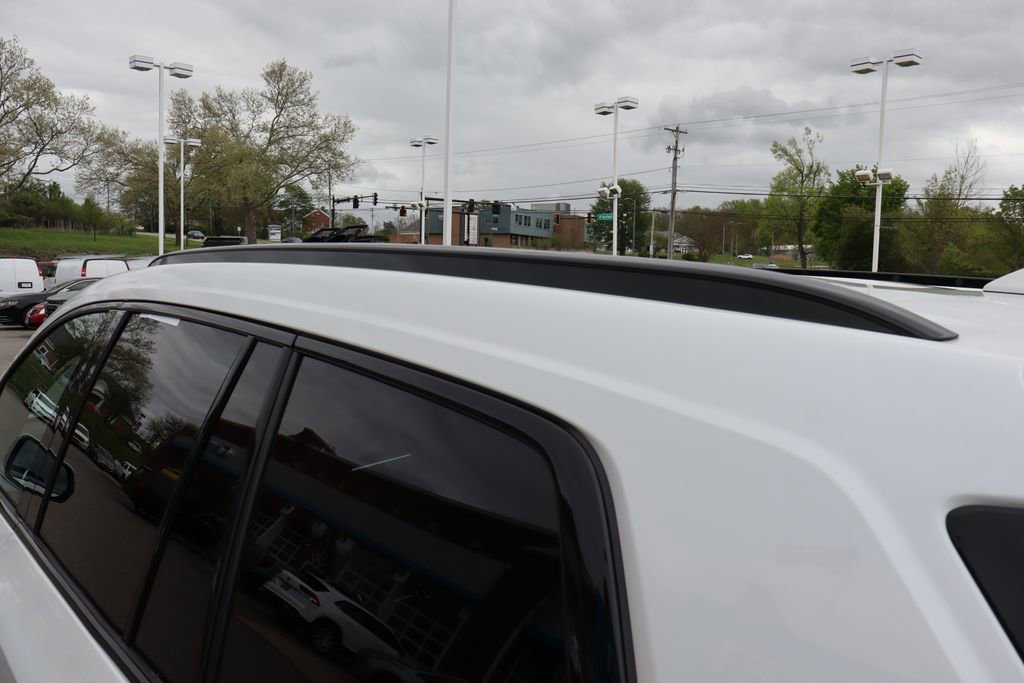 Used 2024 Cadillac XT6 Sport w/ LPO, Floor Liner Package AWD/4WD image 32