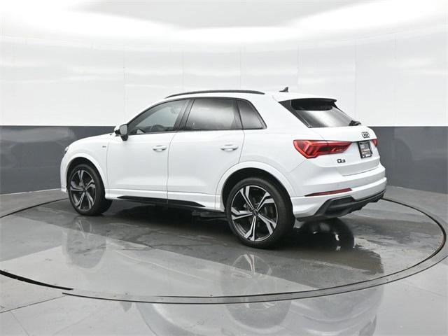 Used 2023 Audi Q3 2.0T Premium Plus w/ Premium Plus Package image 5