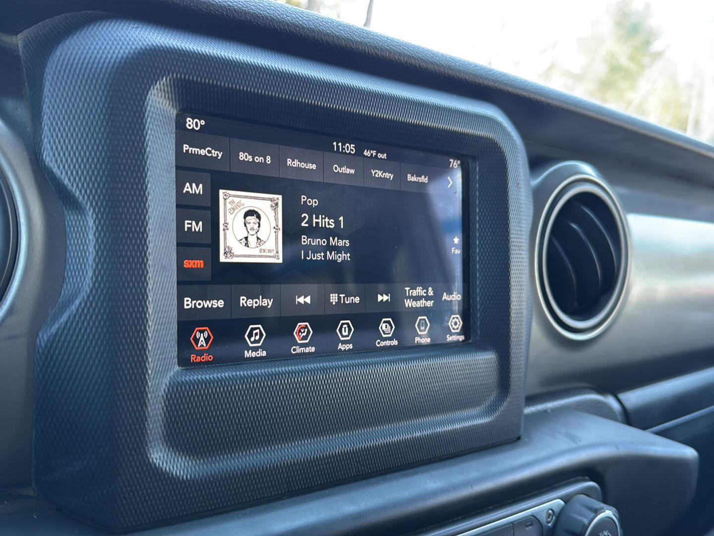 Used 2020 Jeep Gladiator Sport w/ Quick Order Package 24S image 21