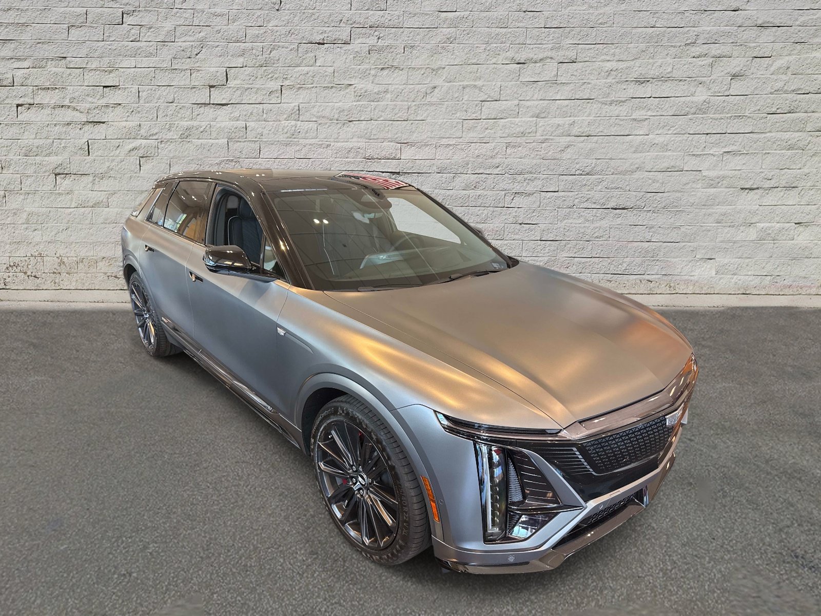 New 2026 Cadillac Lyriq V AWD/4WD image 3