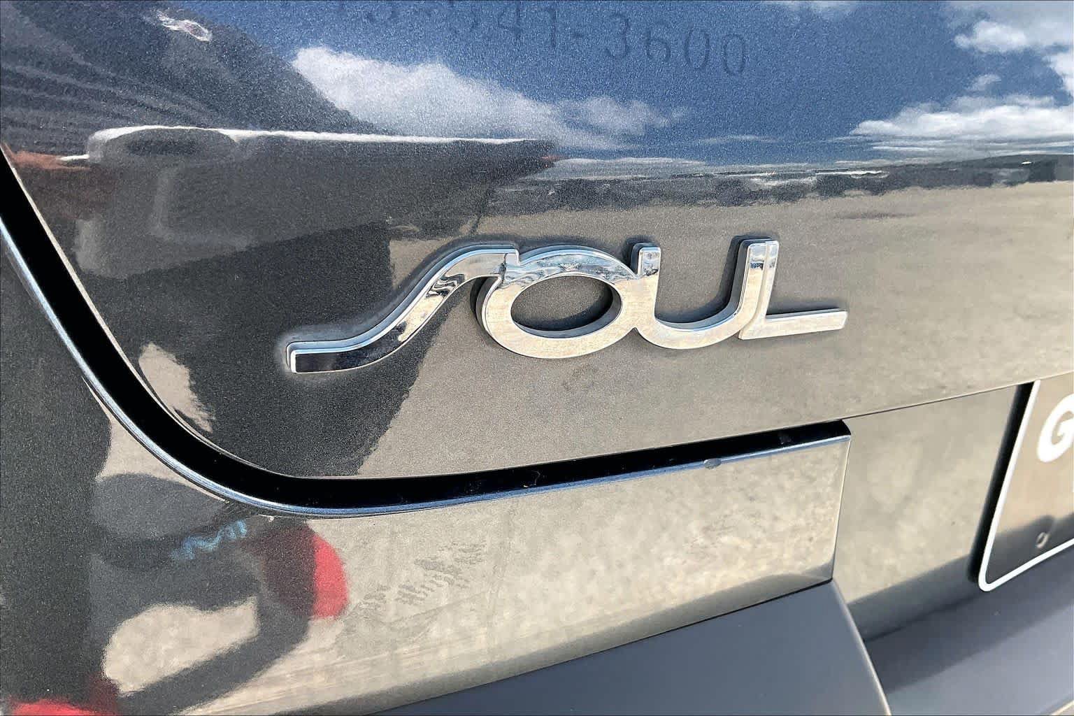 Used 2020 Kia Soul LX FWD image 9