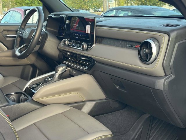 Used 2023 Chevrolet Colorado ZR2 w/ ZR2 Convenience Package III AWD/4WD image 26