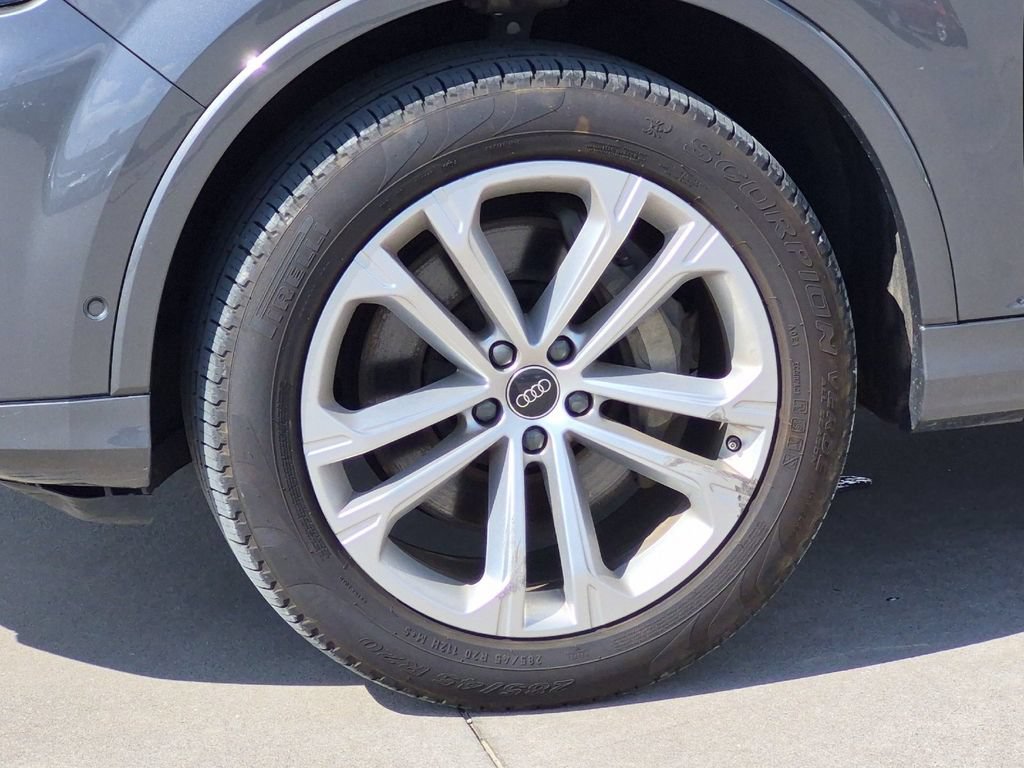 Used 2025 Audi Q7 3.0T Premium Plus AWD/4WD image 28