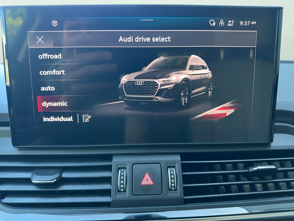 Used 2023 Audi Q5 2.0T Premium w/ Convenience Package AWD/4WD image 26