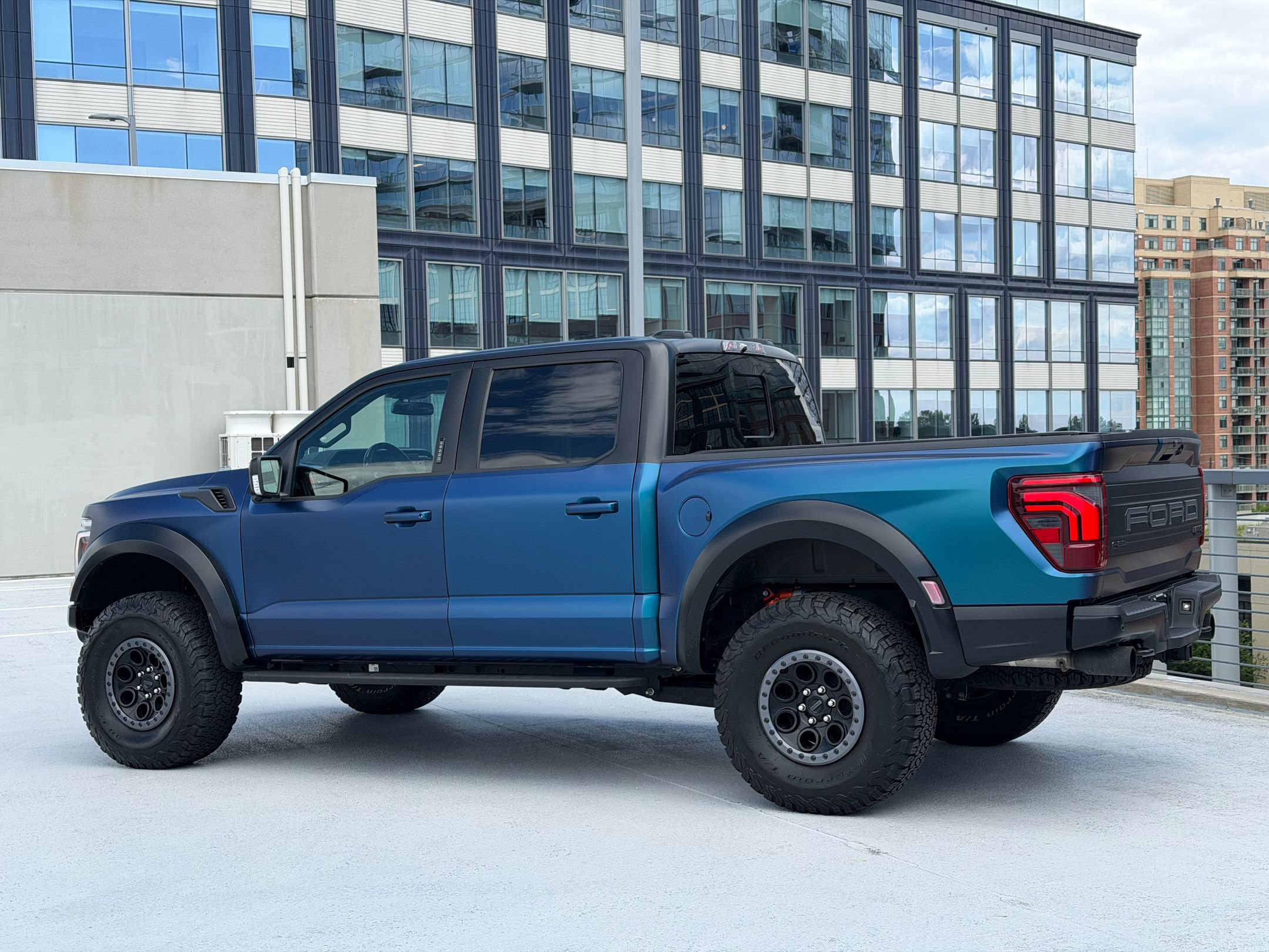 Used 2024 Ford F150 Raptor AWD/4WD image 3