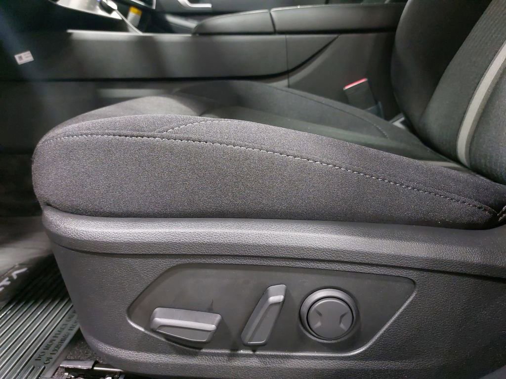 Used 2026 Hyundai Sonata SEL FWD image 29