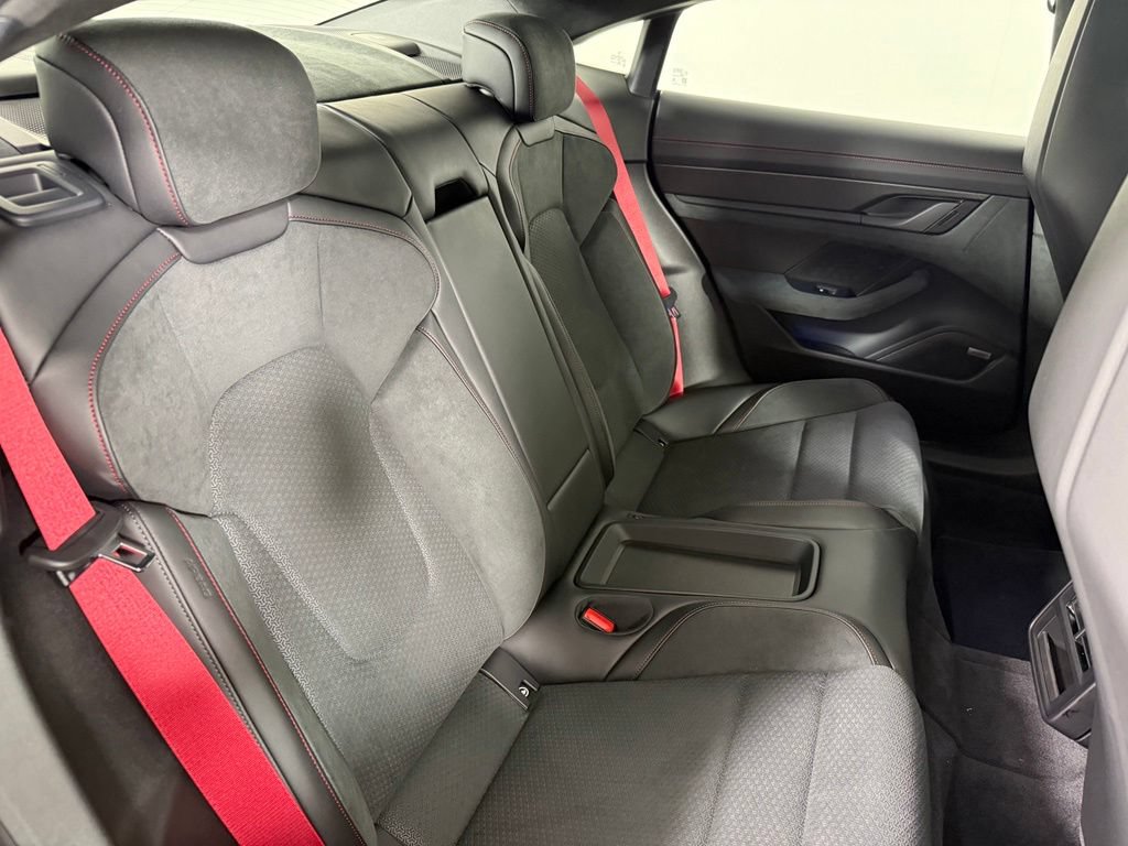 New 2026 Porsche Taycan GTS AWD/4WD image 18