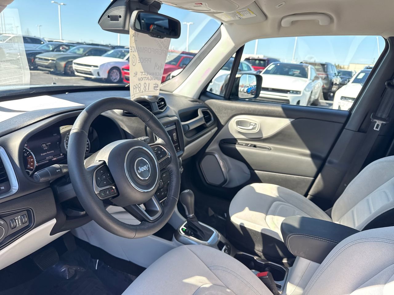 Used 2022 Jeep Renegade Latitude w/ Convenience Group AWD/4WD image 12