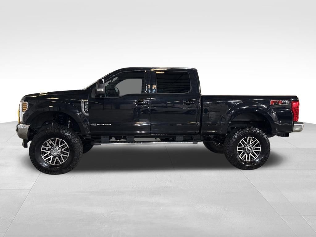 Used 2019 Ford F250 Lariat w/ Lariat Value Package image 2