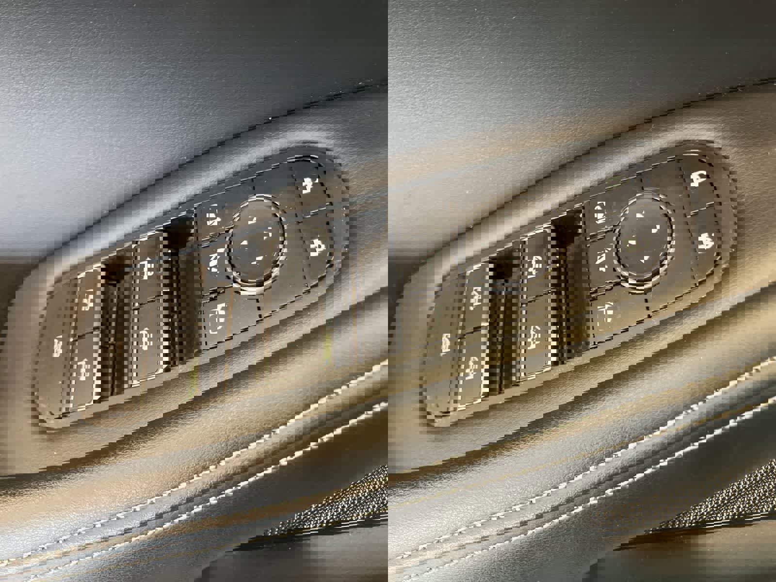 Used 2024 INFINITI QX60 Luxe AWD/4WD image 14