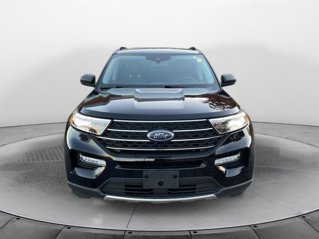 Used 2022 Ford Explorer XLT image 8