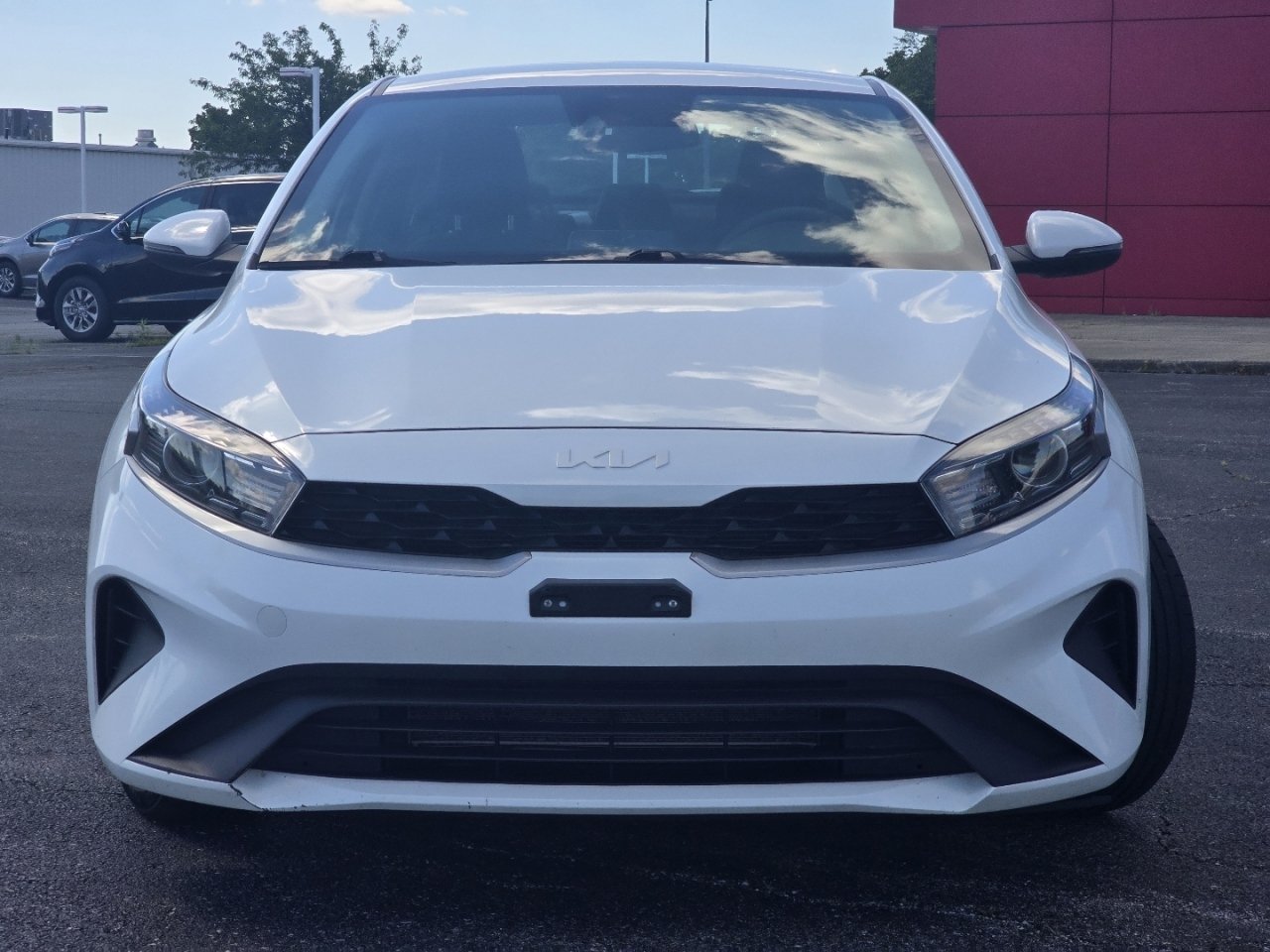 Used 2023 Kia Forte LXS w/ LXS Technology Package FWD image 8