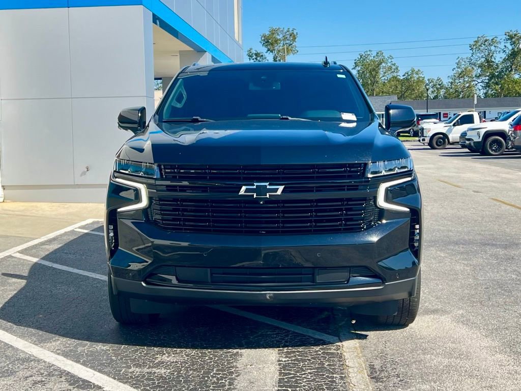 Used 2023 Chevrolet Suburban RST w/ Luxury Package image 12