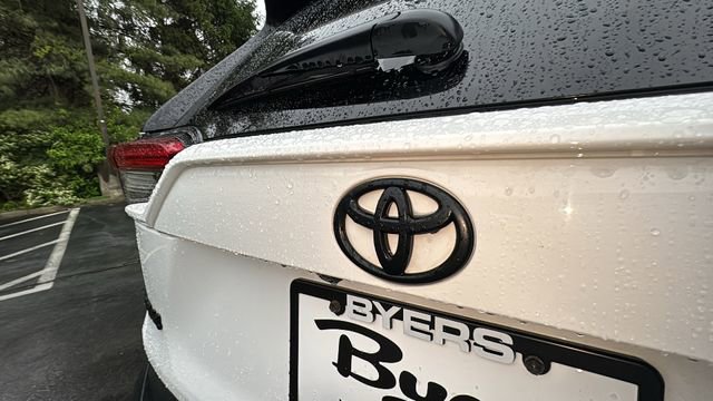 Used 2023 Toyota RAV4 LE AWD/4WD image 36