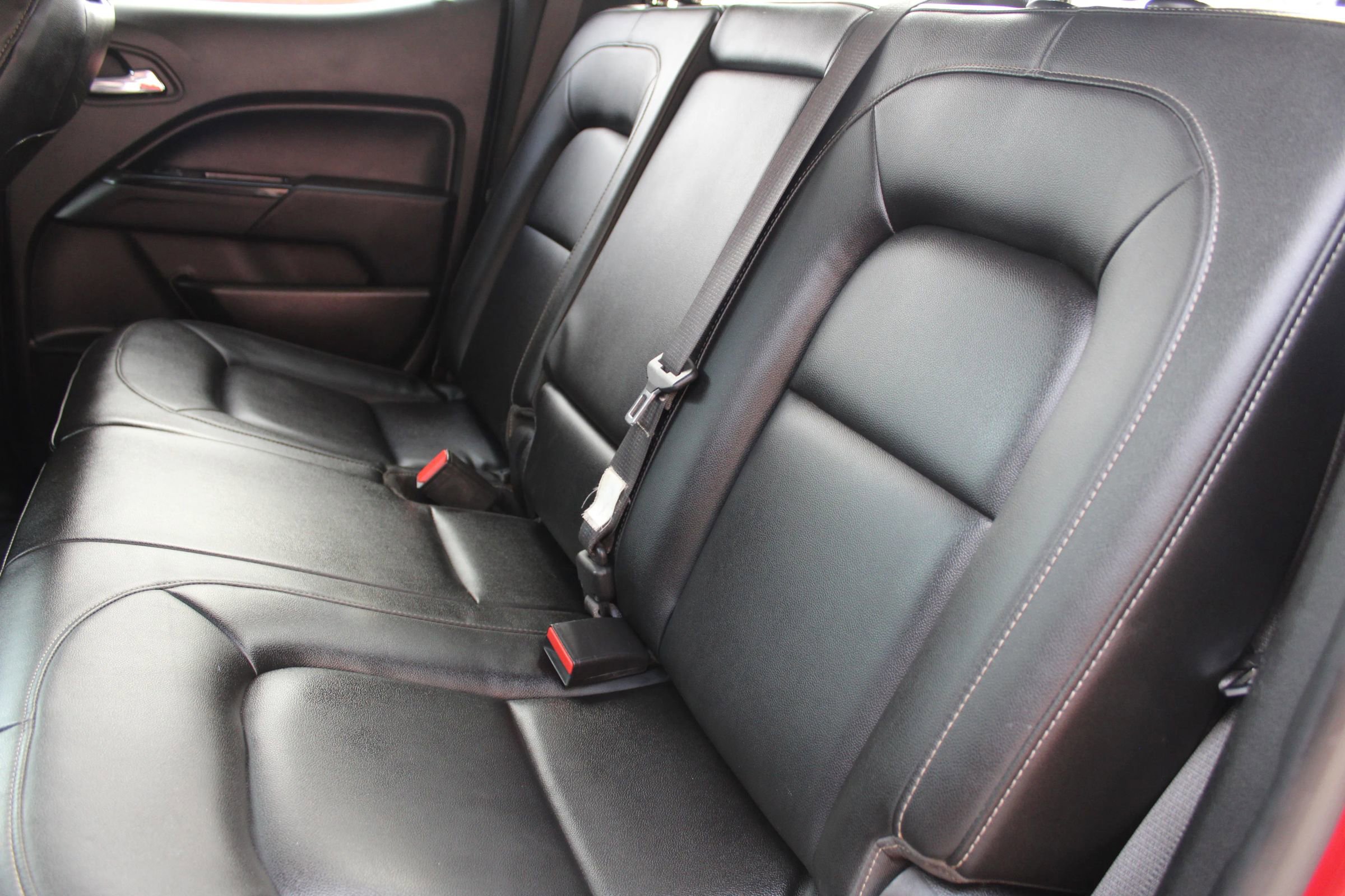 Used 2015 Chevrolet Colorado LT w/ Luxury Package image 13