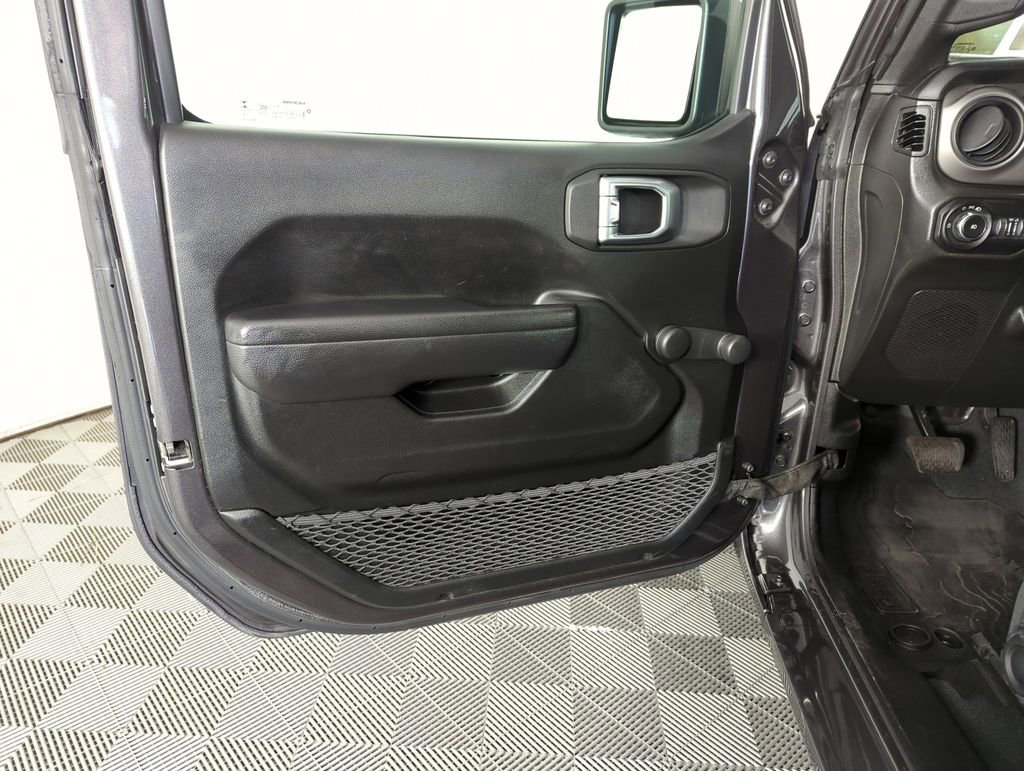 Used 2022 Jeep Wrangler Unlimited Willys image 18