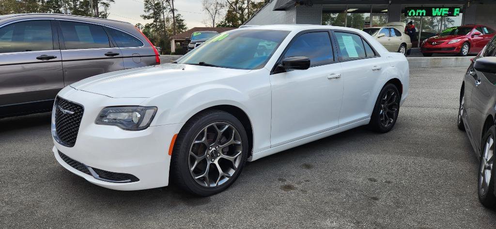 Used 2018 Chrysler 300 Touring w/ Sport Appearance Package image 2